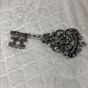 Pewter key holder